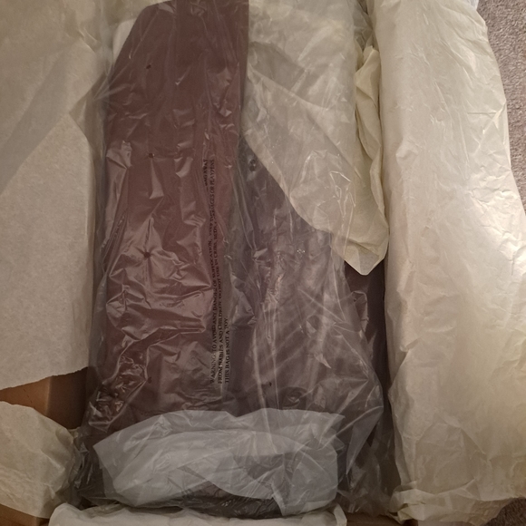 Boots - Picture 13 of 16